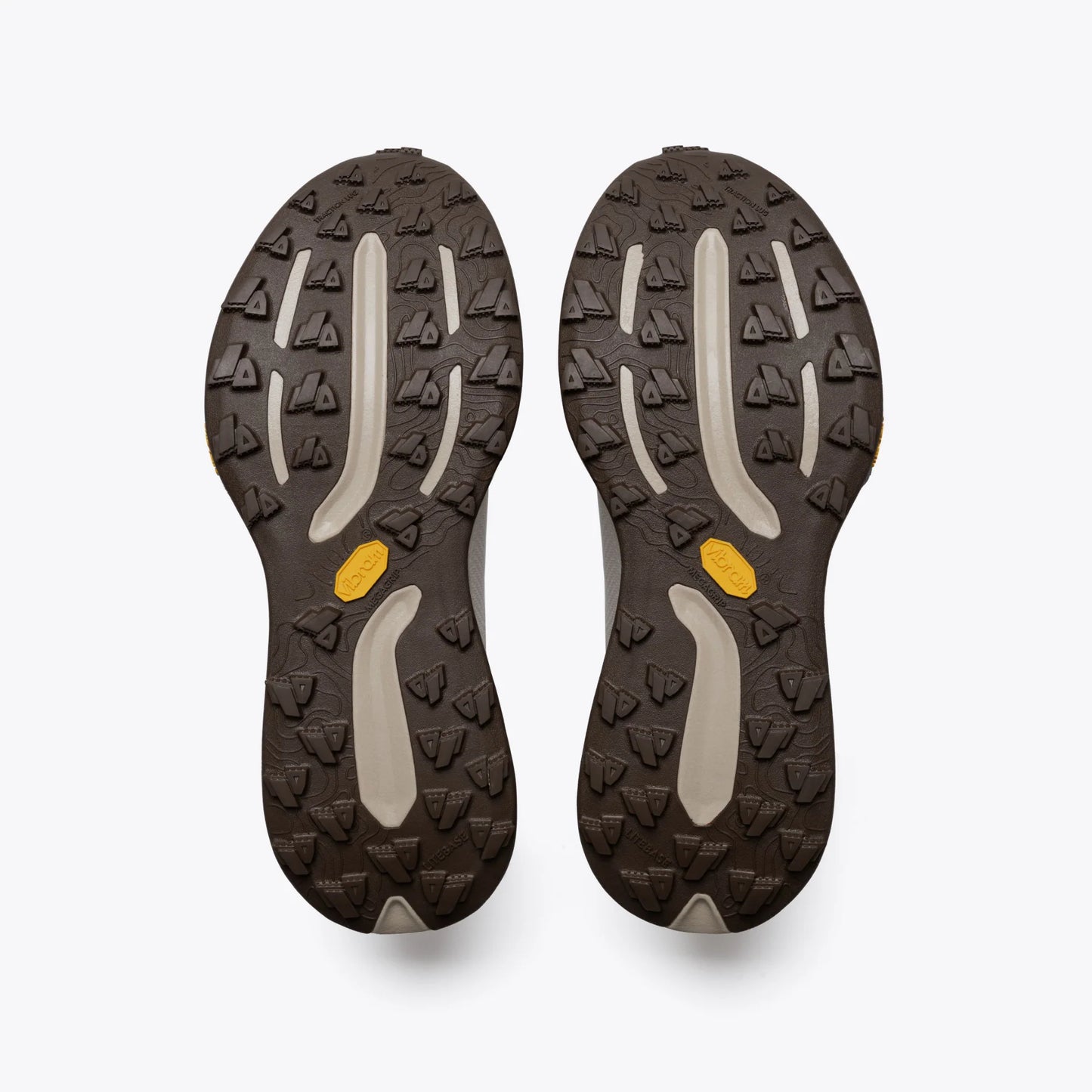 Mount to Coast T1 trail running shoe sole. Vibram Megagrip outsole for superior traction and Litebase.
#Color_dune