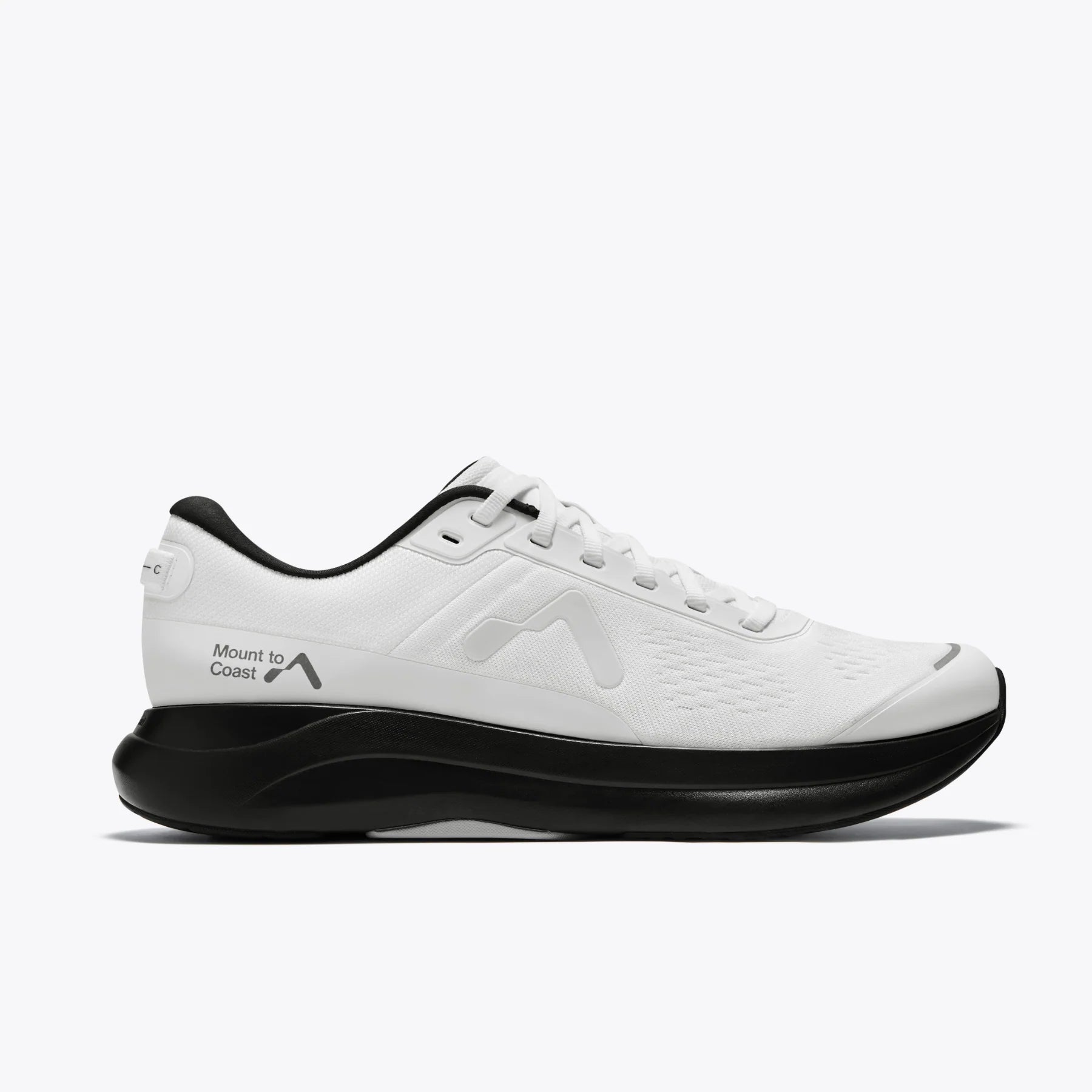 Mount to Coast P1 stability shoe: white, black. Features 3D Archrail technology for forefoot stability. #Color_white|black
