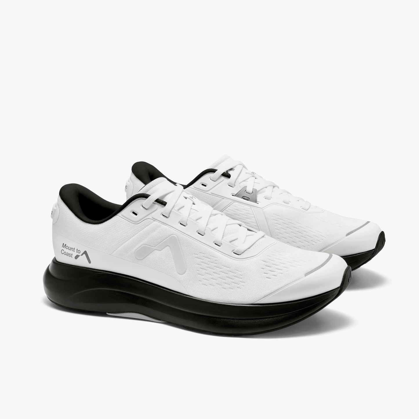 P1 white and black stability running shoe with 3D Archrail tech. Enhanced forefoot stability. #Color_white|black